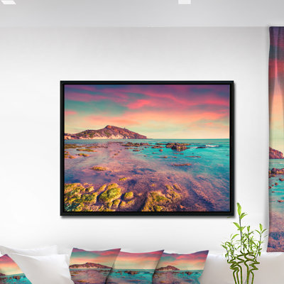 Risa Giallonardo Beach Colourful Sunset' Graphic Art