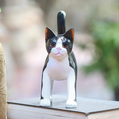 Curieux chat smoking
