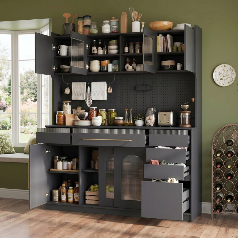 Armoire de rangement sur pied l 63 po, grande armoire de rangement pour bar à café, avec panneau perforé, porte-serviettes, prise de courant, 6 tiroirs, 5 armoires avec tablettes réglables, facile à assembler