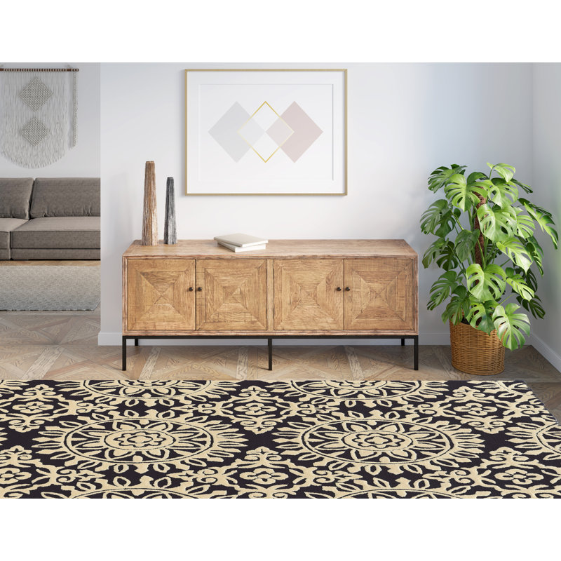 Equelle Geometric Indoor Rug, Rectangle 5' x 7'