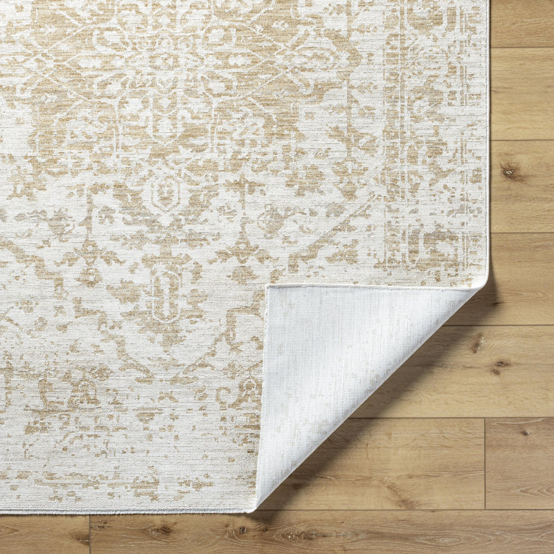 Christalle Oriental Indoor Rug, Rectangle 2'4" x 3'9"