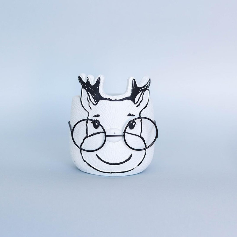 Mignon cerf portant des pots à fleurs ronds, H 5,25 po x l 4,75 po x P 4,75 po