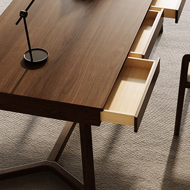 Bureau en bois massif robuste et élégant
