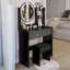 Table de coiffeuse ronde à miroir DEL avec tabouret rembourré et centrale électrique-113847151