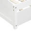 Lit simple en bois avec lit gigogne blanc-386169122