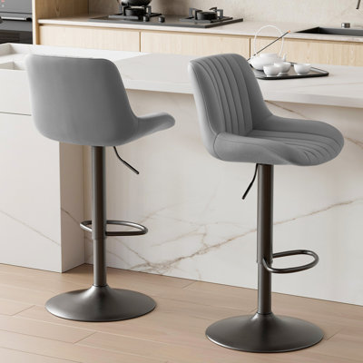 Tabouret de bar rotatif à hauteur ajustable avec structure en métal Hruby