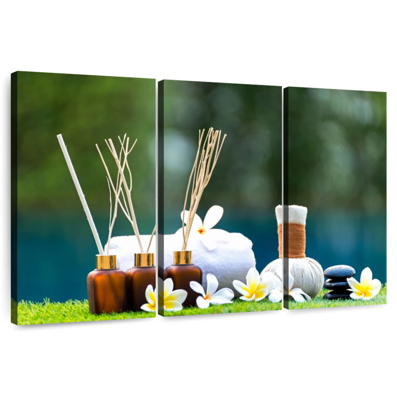Kerrick Outdoor Spa, 32" H x 50" W