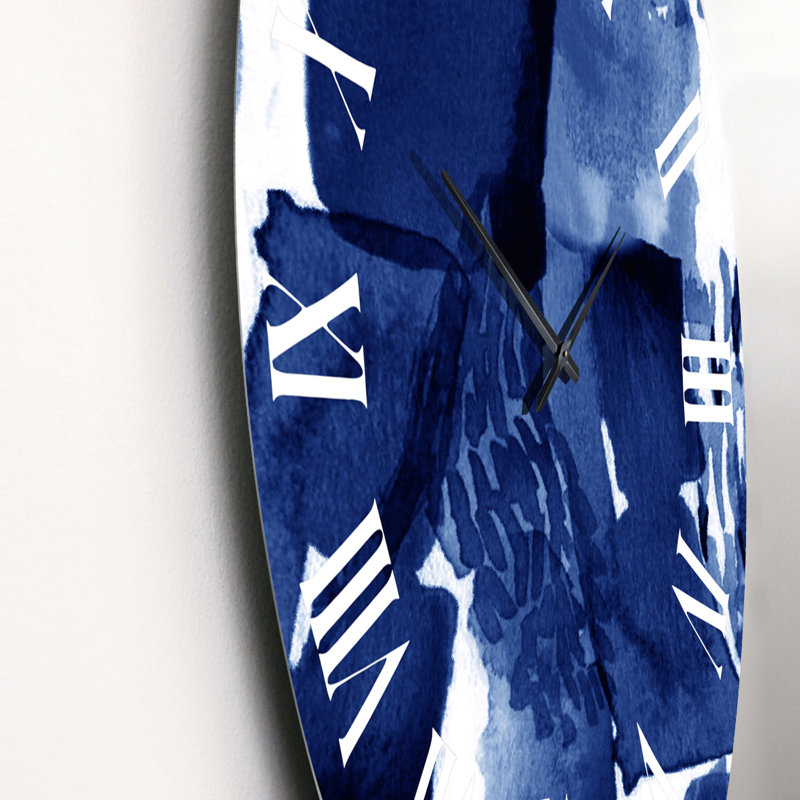 Impression abstraite en bleu classique sur blanc I - horloge murale moderne, Grand