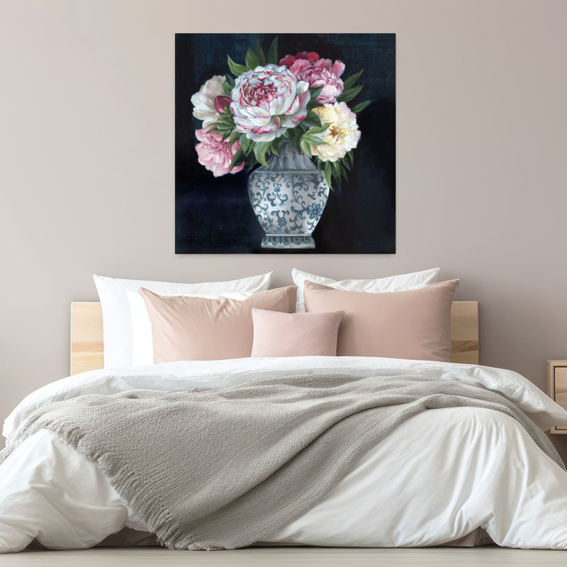 "Blossoms In Ornate Vase", art mural contemporain abstrait, H 32 po x l 32 po
