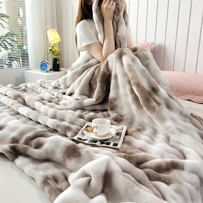 Ultra-Soft Faux Rabbit Fur Throw Blanket - Warm & Cozy For All Seasons, Reversible, Machine Washable