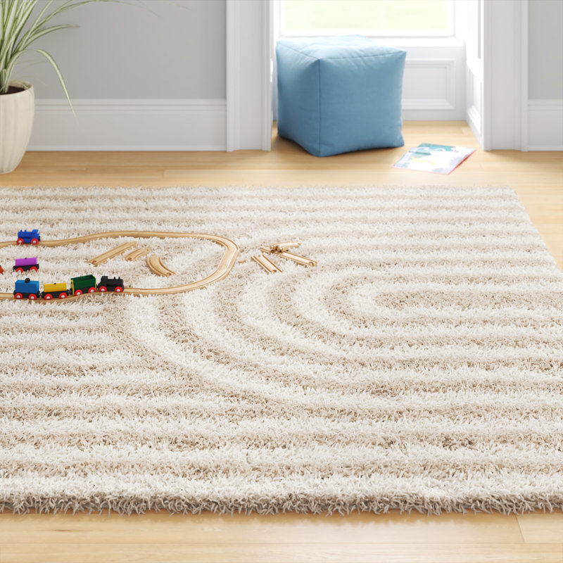 Tapis géométrique tissé à la machine Amiree, Rectangle 6 pi 7 po x 9 pi 6 po