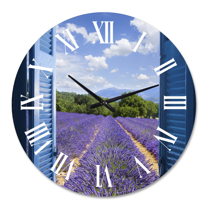 Lavande champ à travers bleu ouvert fenêtre de chalet - horloge murale de ferme, Surdimensionné