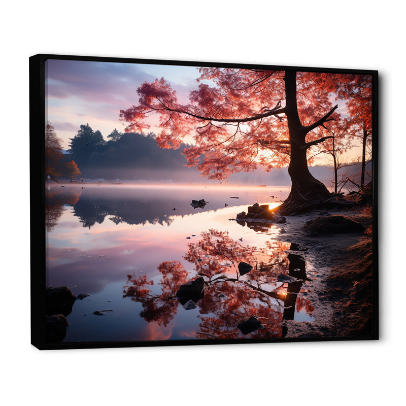 Soleil couchant à travers un arbre dans le lac sur toile, H 12 po x l 20 po x P 1 po, Cadre flottant noir