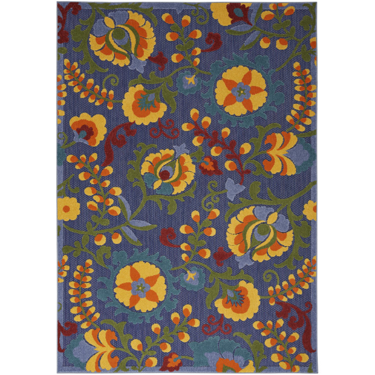 Isalia Floral Indoor/Outdoor Area Rug