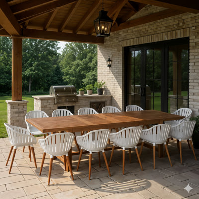 Ensemble de table de salle à manger extensible et chaises d'extérieur 13 pièces Wayland | Finition teck | Idéal pour le patio, la table brun clair et les chaises blanches