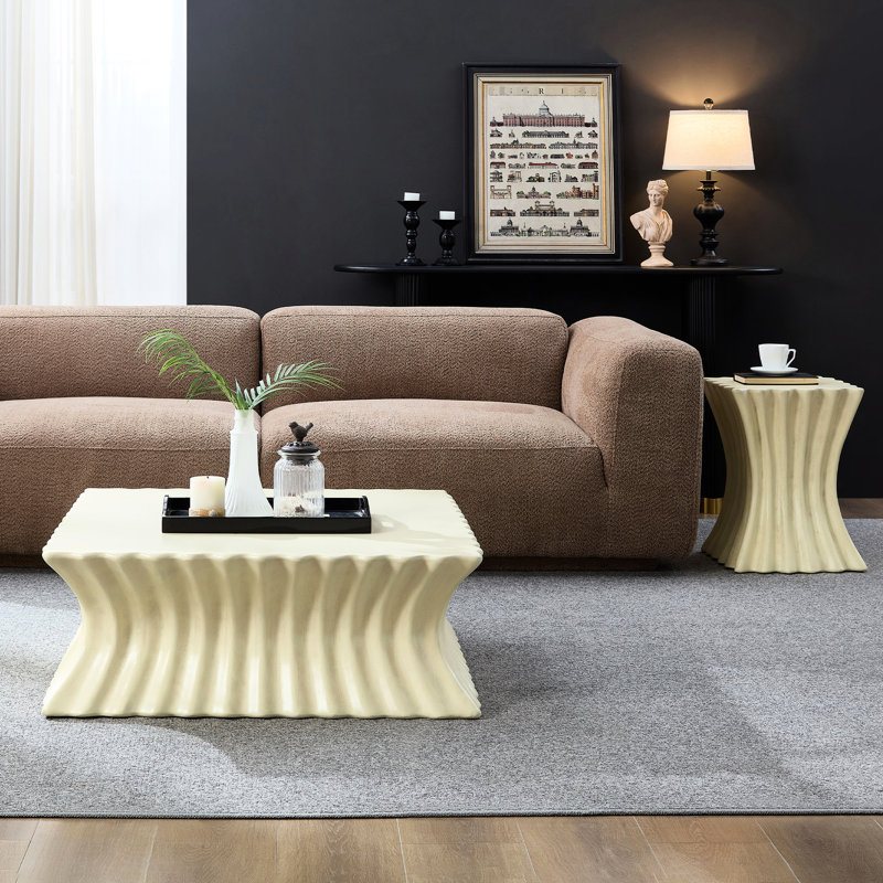 Table basse vintage en fibre de verre beige, dimensions 90 cm et 38,5 cm, livrée montée, style moderne et élégant.