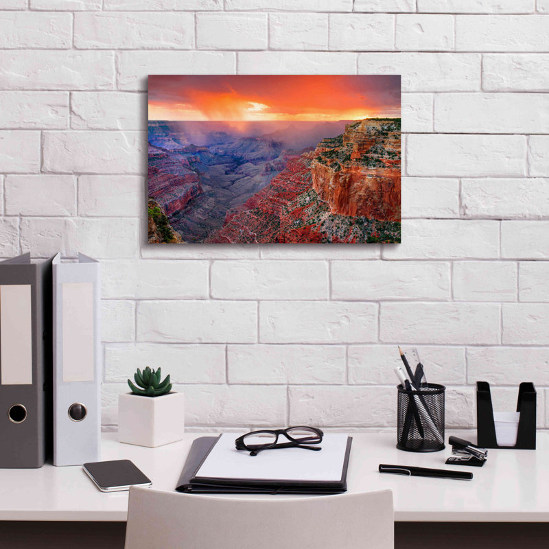 «Monsoon Sunset» par John Gavrilis, estampe numérique sur toile, H 12 po x l 18 po x P 0,75 po