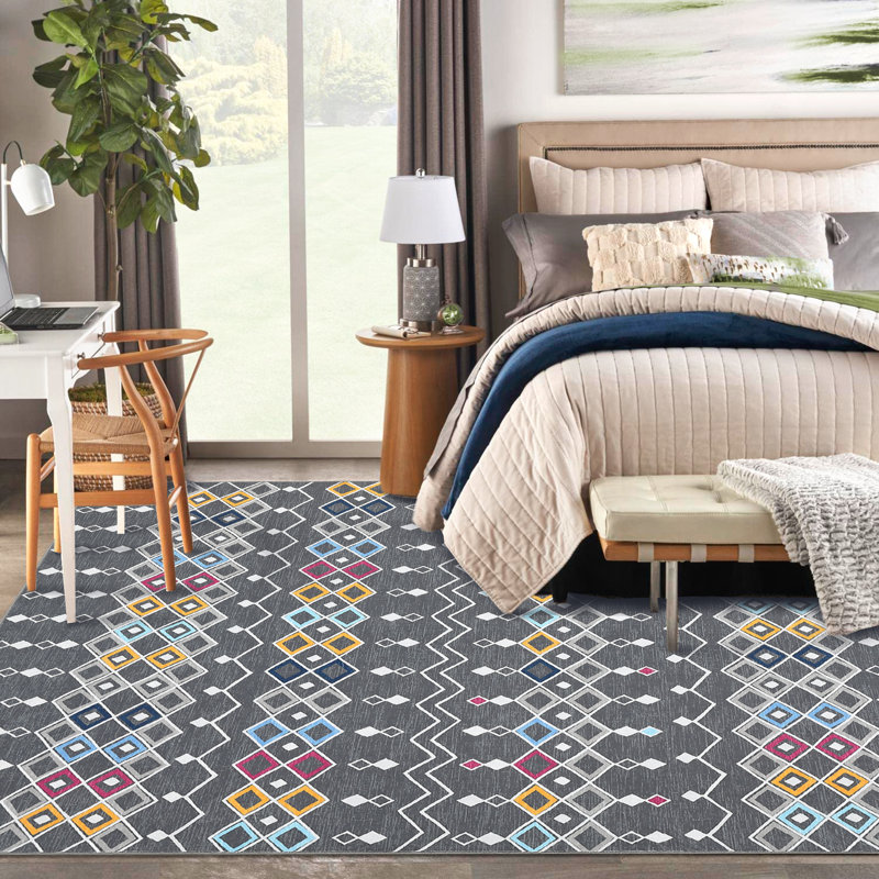 Kralovetz Washable Southwestern Indoor Rug, Rectangle 8' x 10'