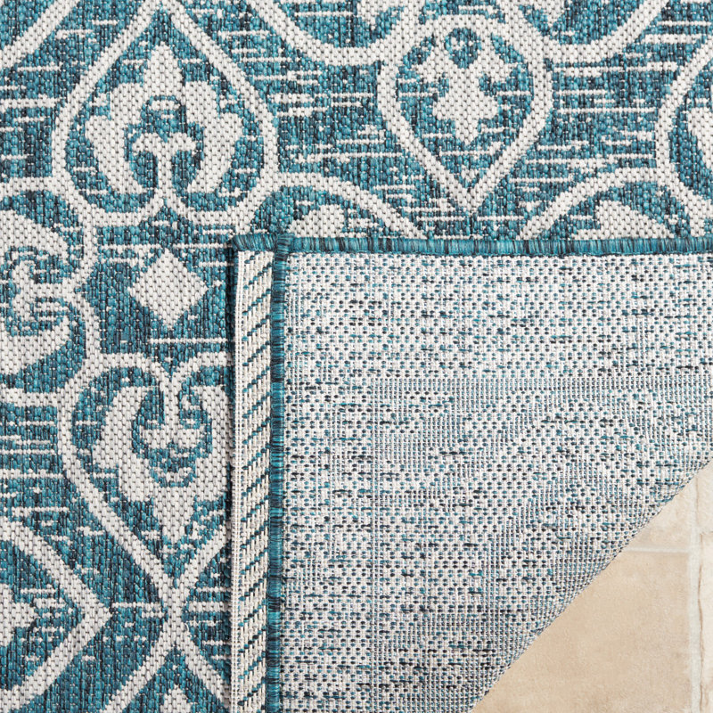 Courtyard Performance Damask Indoor/Outdoor Area Rug, Rectangle 6'7" x 9'6"