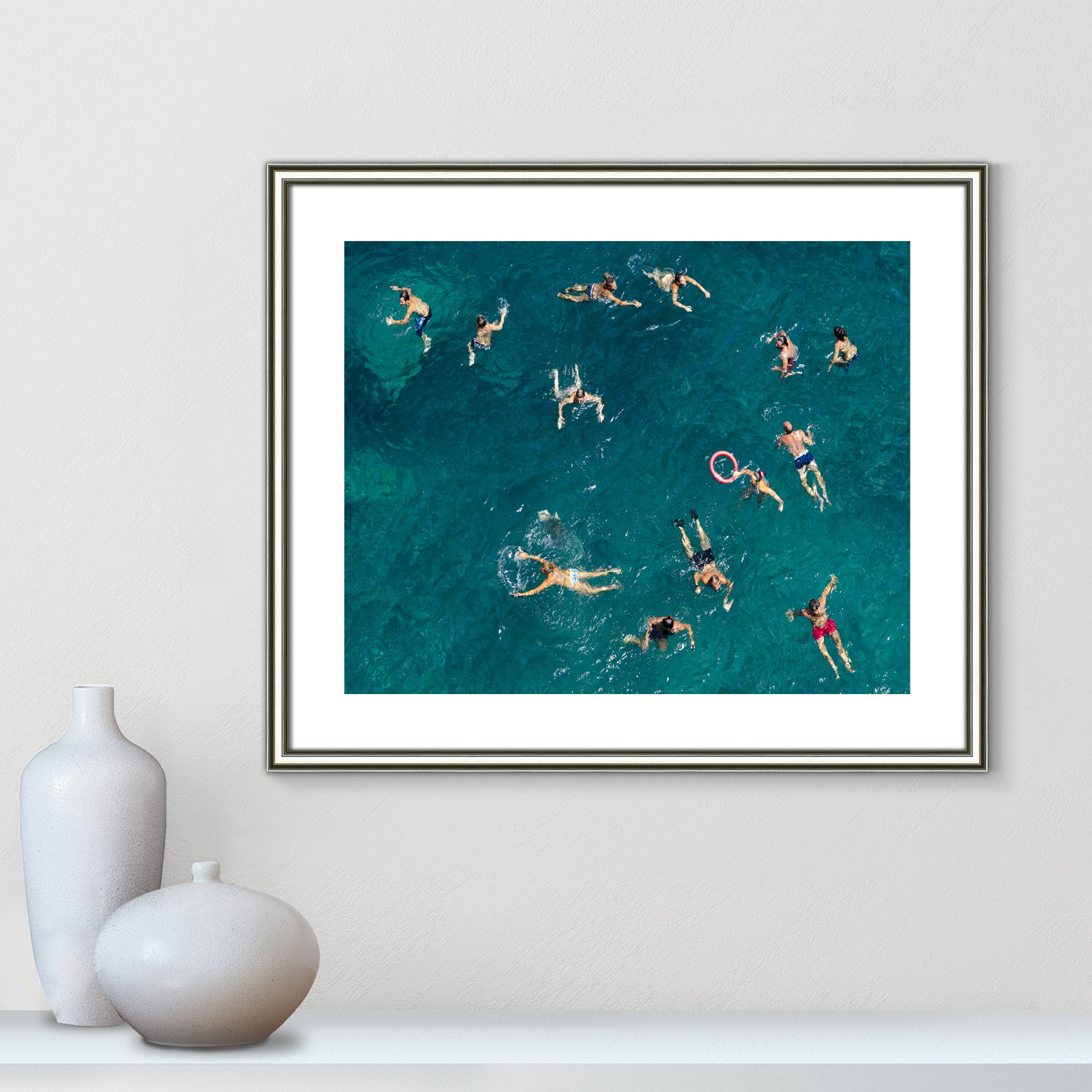 Tonti - Photograph Print, 21.5" H x 25.5" W x 0.88" D, Silver Framed Paper