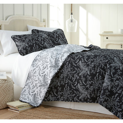 Winter Brush Microfiber Reversible Traditional Quilt Set