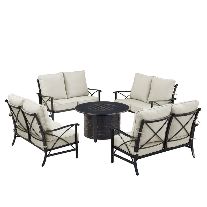 Ensemble de table de foyer en aluminium noir avec quatre causeuses profondes
