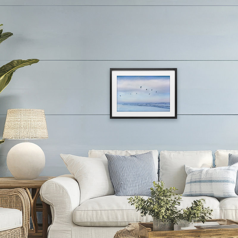 «Echoes Of The Shore», reproduction sous verre encadrée, design par Karin Connolly, H 14 po x l 20 po, Cadre noir minuit