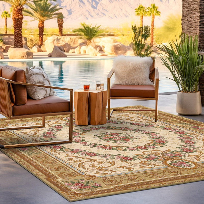Indoor/Outdoor Traditional Area Rug, Square 7'10"