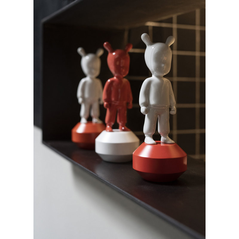 The Guest Figurine, White