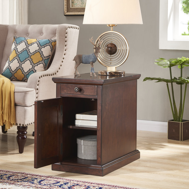 Table de bout avec rangement Saldana et prises intégrées, Marron foncé