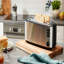 High-quality stainless steel toaster with large toasting chambers and 1400W of power, brushed stainless steel/Black