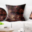 Coussin à motif floral scintillant sur fond noir-29483840-29483844