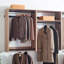 Système de garde-robe autoportant en bois-395988878