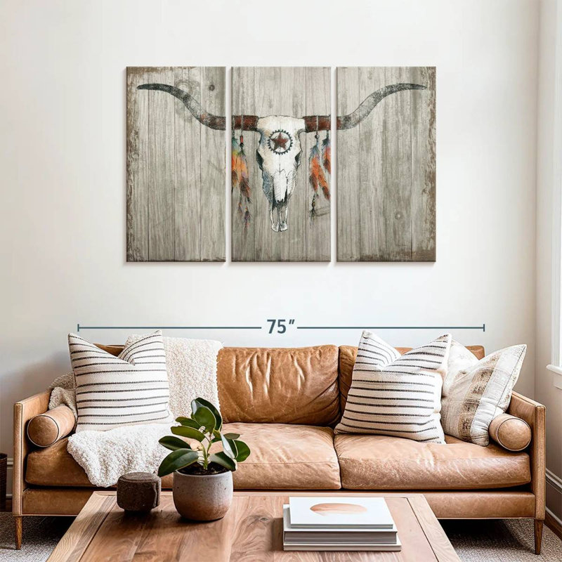 Khorn Longhorn sur bois gris foncé, H 36 po x l 57 po