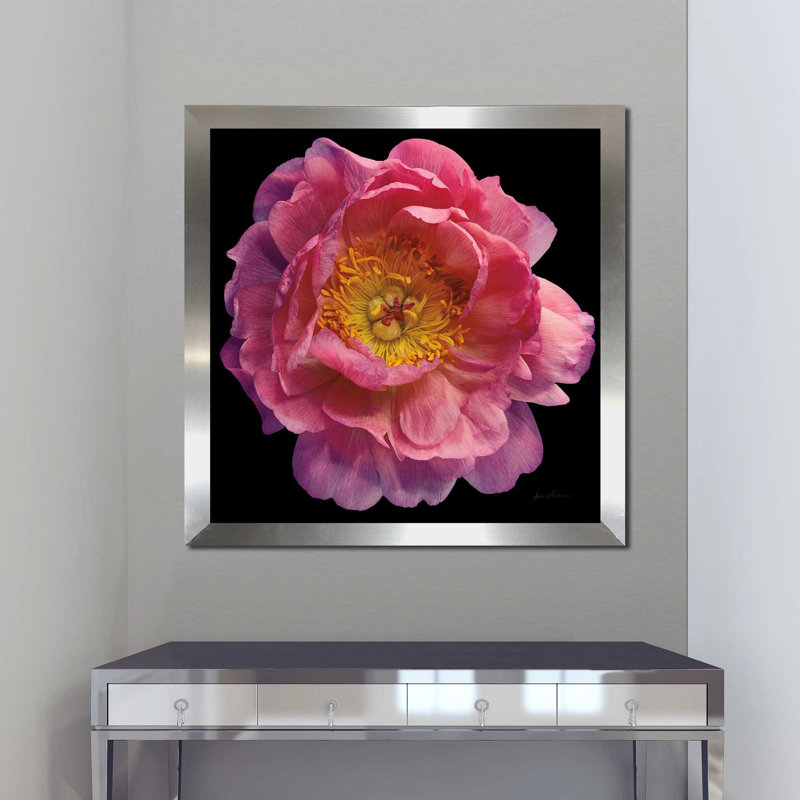 Floral majestueux II - photographie, Encadrement argenté, H 31,5 po x l 31,5 po x P 1 po