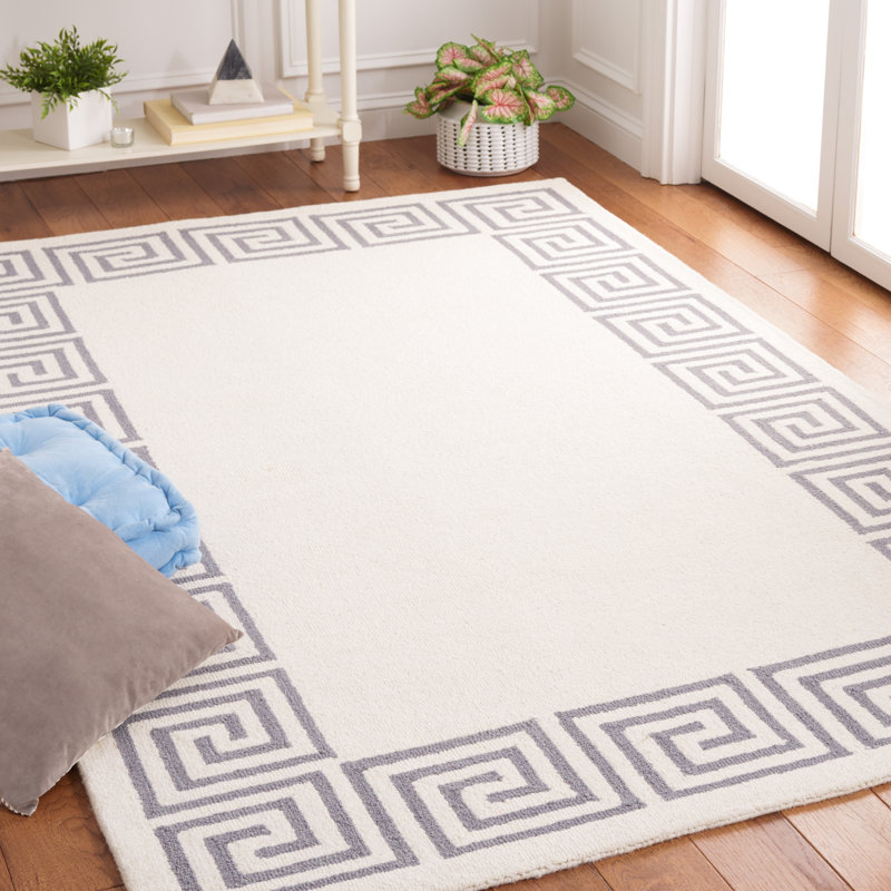 Dormeus Hand Tufted Wool/Cotton Greek Key Border Rug in Ivory/Gray, Rectangle 4' x 6'