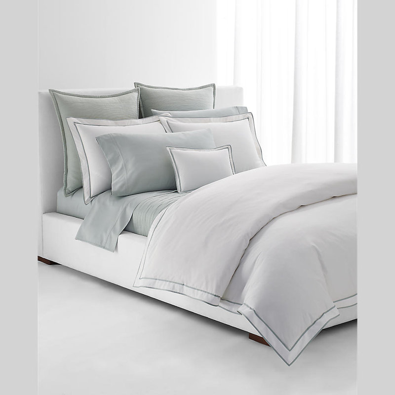 Coussin décoratif à bordure Spencer