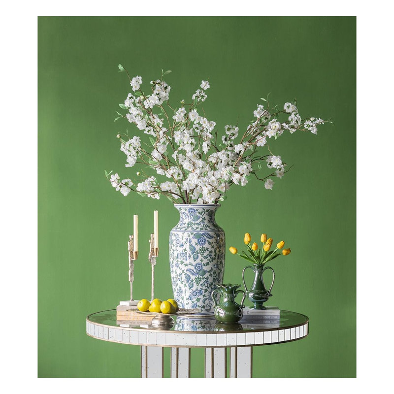 Porte-bougie effilé argent et blanc avec base en marbre