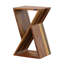 Table d'appoint naturelle avec motifs géométriques modernes et rangement brun pour l'espace de vie principal