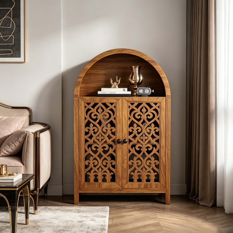 Armoire de rangement sculptée à la main en noyer