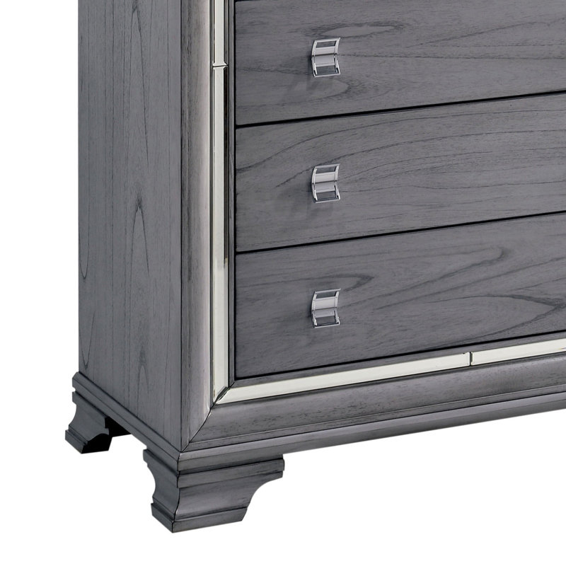 37.6'' W 5 - Drawer Chest In Light Gray