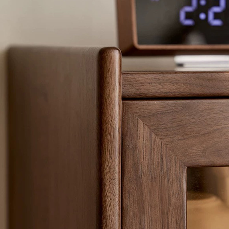 Simple storage cabinet