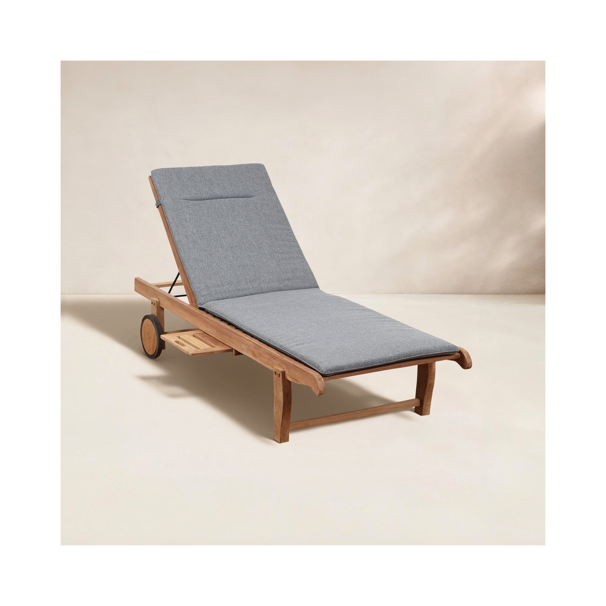 23'' Outdoor Wood Chaise Lounge, Grey