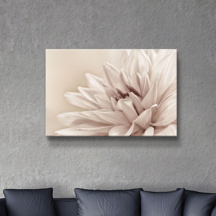 «Dahlia», reproduction de photo sur toile, H 24 po x l 36 po x P 2 po, Toile tendue