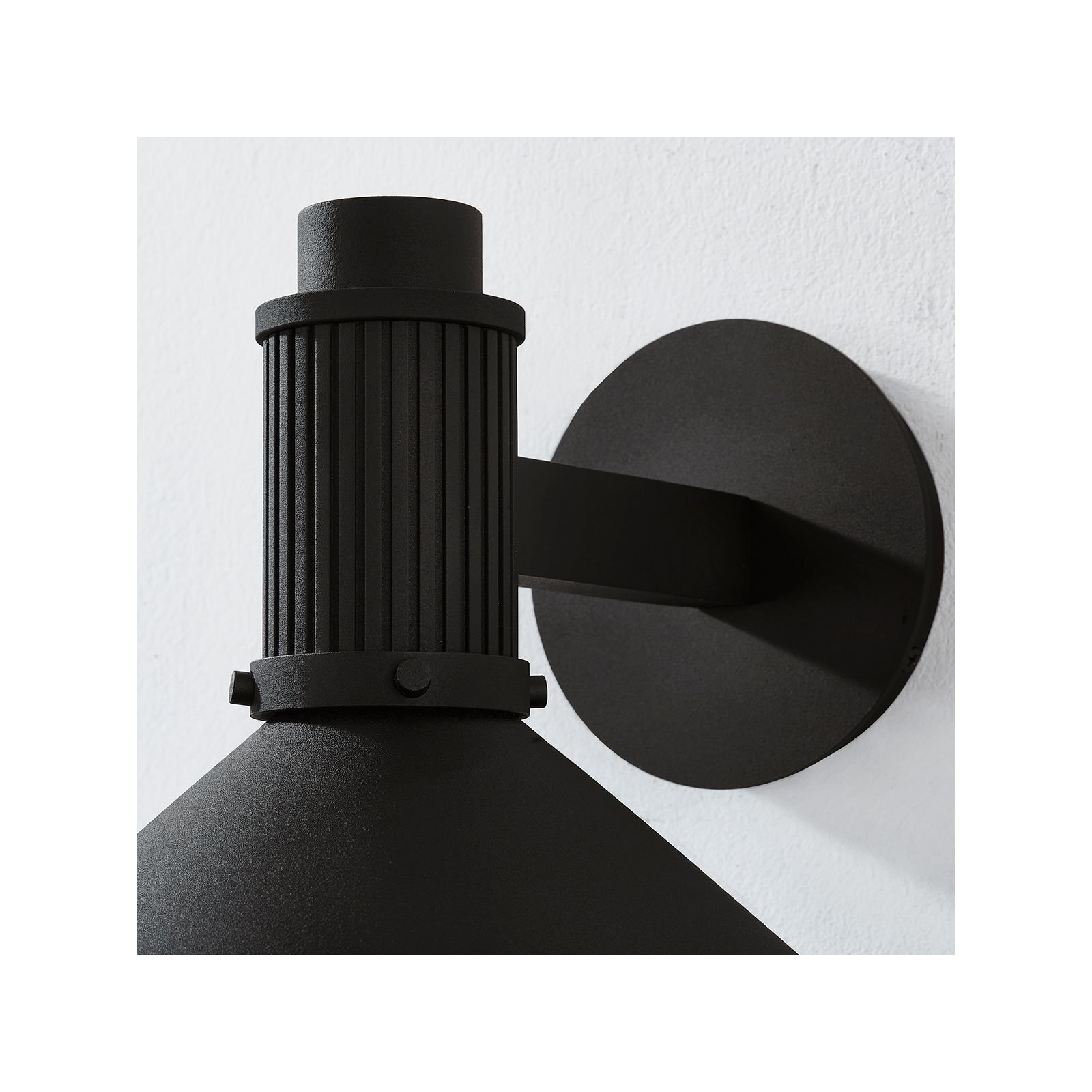Elani 1 Light Exterior, 8.75" H x 11.25" W x 11.25" D