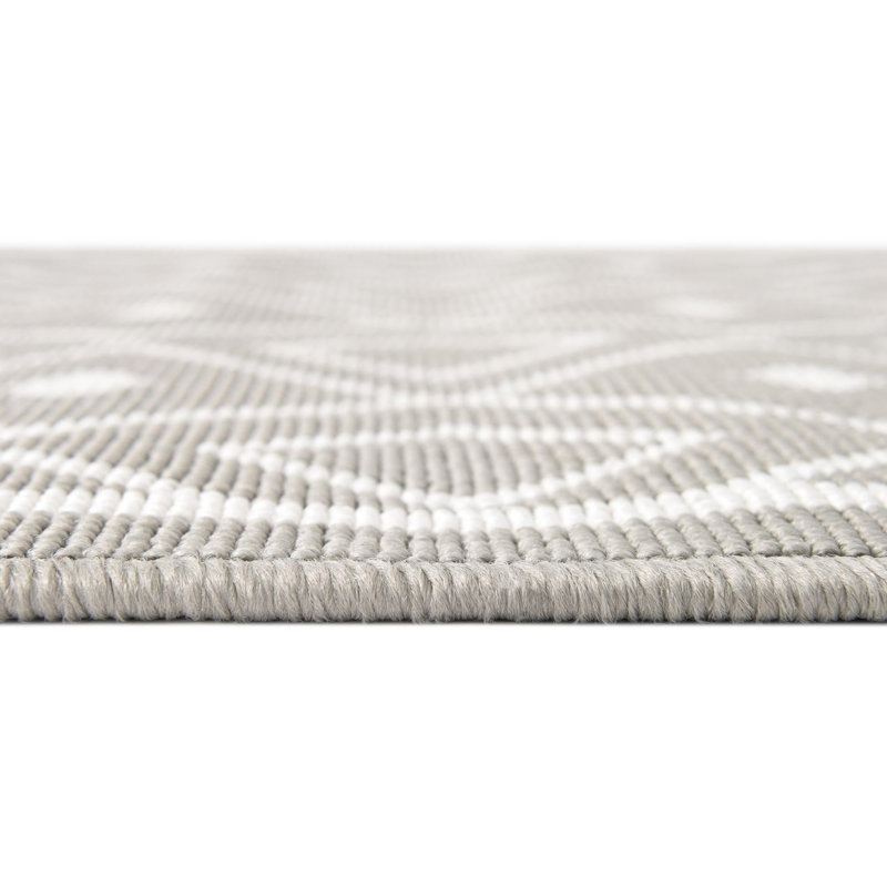 Geometric Indoor / Outdoor Rug, Oval 5'3" x 8'