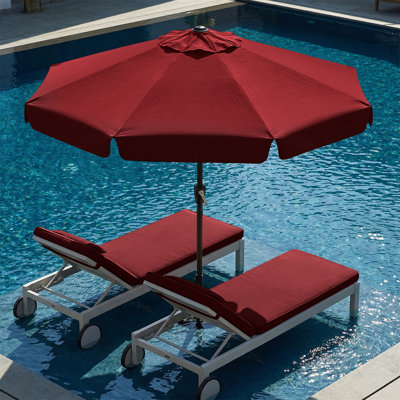 Parasol de marché Holmquist avec cantonnière festonnée, inclinaison et relevage
