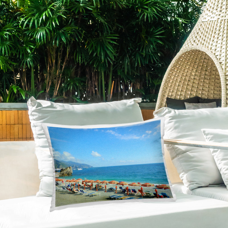 Coussin d'extérieur imprimé Summer Ocean Horizon par GraffiTee Studios