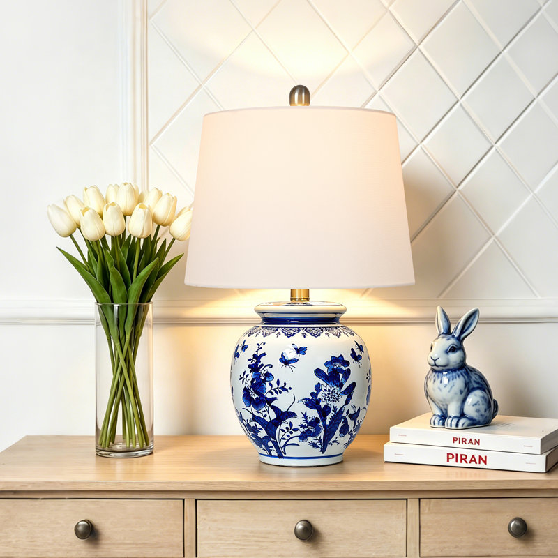 Lampe de table classique en céramique bleue et blanche 21 po pour chambre à coucher, lampe de table de chevet en porcelaine traditionnelle