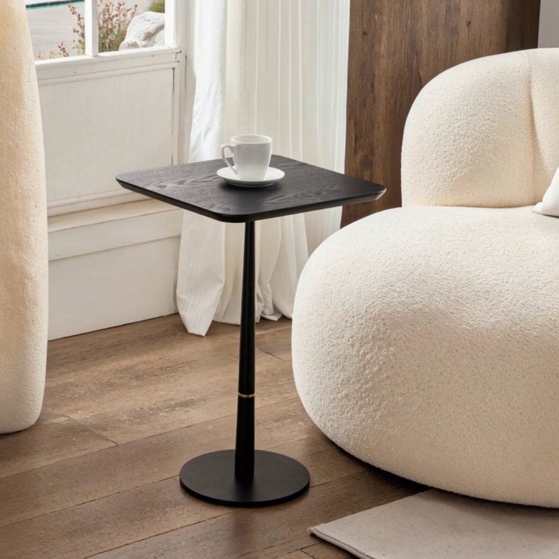 Table basse carrée